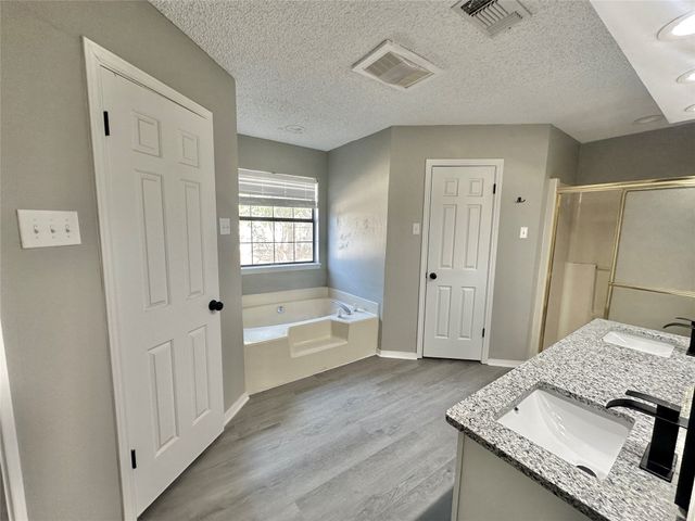 212 W Oaks Circle, Sulphur Springs, TX 75482