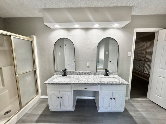 212 W Oaks Circle, Sulphur Springs, TX 75482