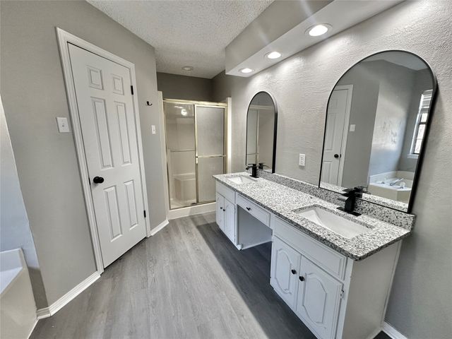 212 W Oaks Circle, Sulphur Springs, TX 75482