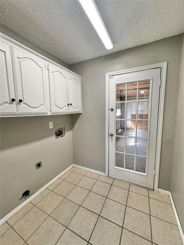 212 W Oaks Circle, Sulphur Springs, TX 75482