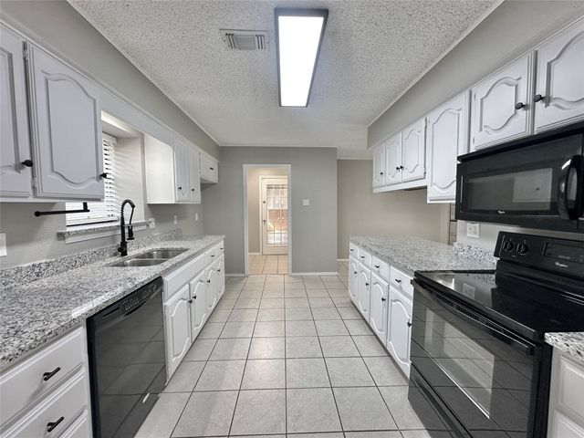 212 W Oaks Circle, Sulphur Springs, TX 75482