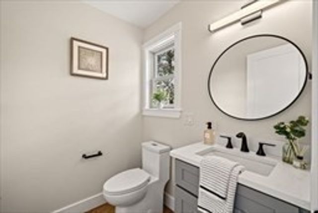 35 Neillian Way 35A, Bedford, MA 01730