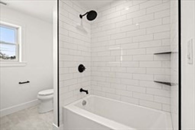 35 Neillian Way 35A, Bedford, MA 01730
