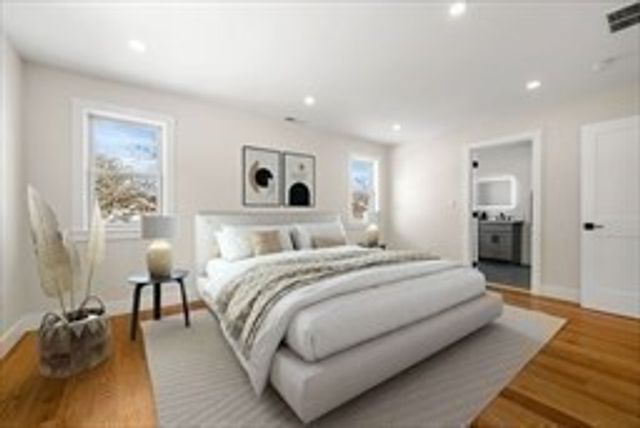 35 Neillian Way 35A, Bedford, MA 01730