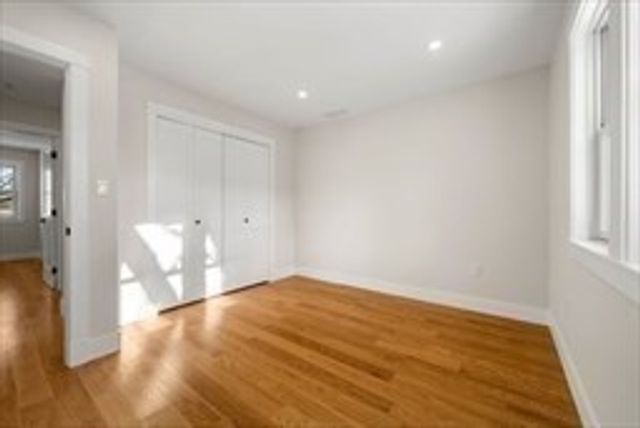 35 Neillian Way 35A, Bedford, MA 01730