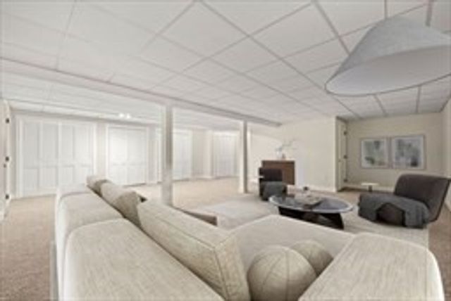 35 Neillian Way 35A, Bedford, MA 01730