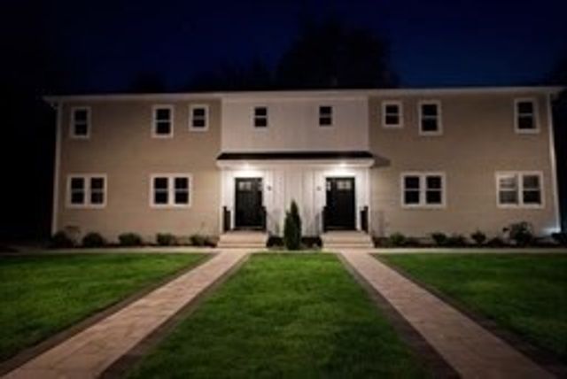 35 Neillian Way 35A, Bedford, MA 01730