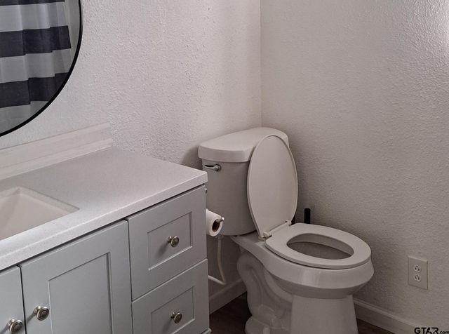 3205 E Carter Blvd, Tyler, TX 75702