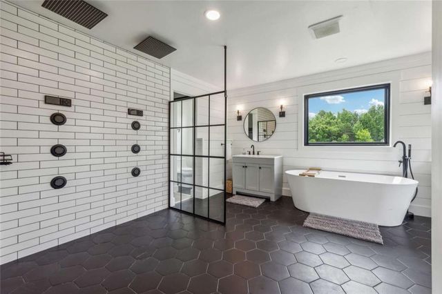 6540 Grindle Road, Gainesville, GA 30506