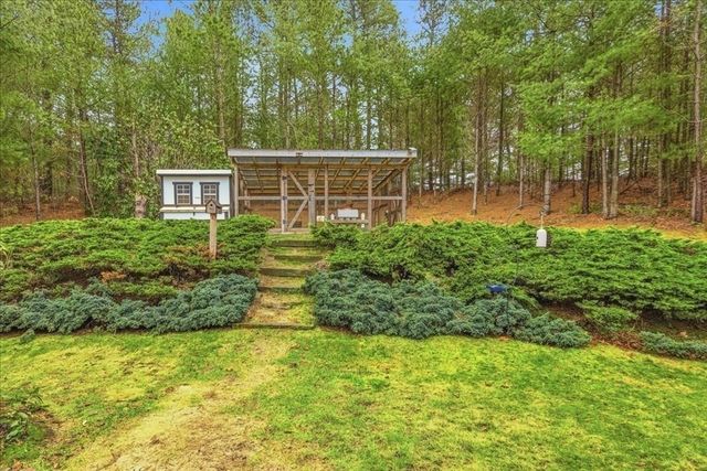 25 Nor'east Ln, Plymouth, MA 02360