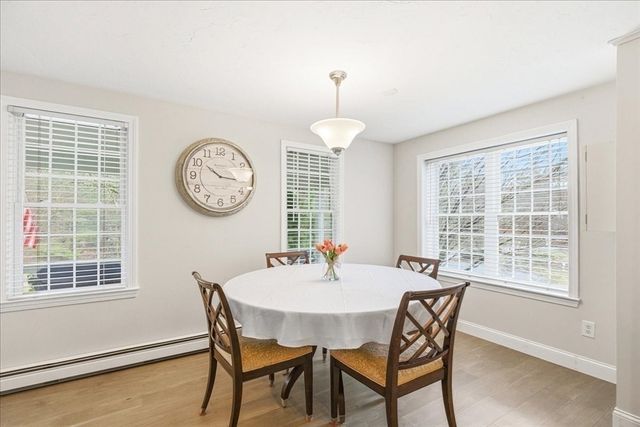 25 Nor'east Ln, Plymouth, MA 02360