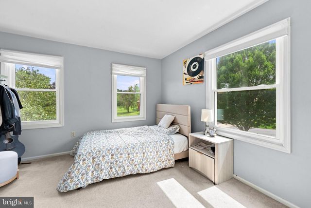 2188 ESBENSHADE RD, York, PA 17408