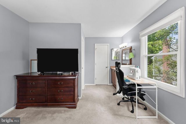 2188 ESBENSHADE RD, York, PA 17408