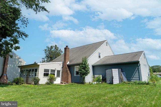 2188 ESBENSHADE RD, York, PA 17408