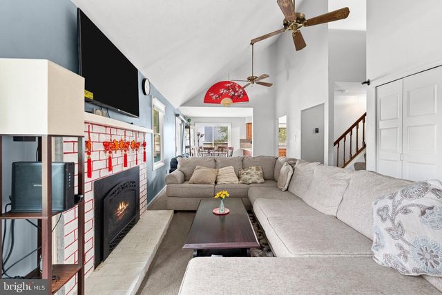 2188 ESBENSHADE RD, York, PA 17408