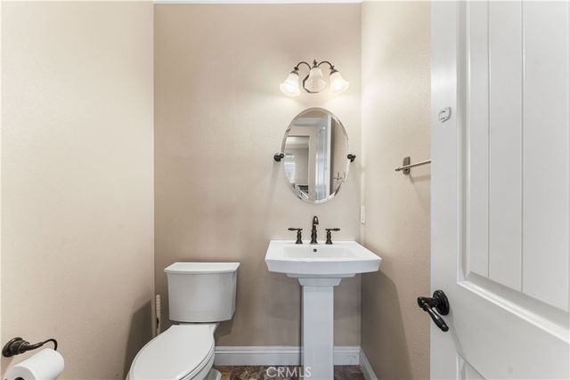 42362 Round Hill, Lancaster, CA 93536