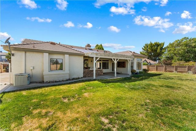 42362 Round Hill, Lancaster, CA 93536