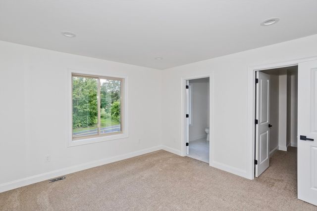 55 Foster Rd, Southwick, MA 01077