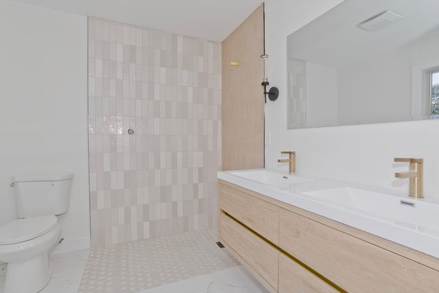 55 Foster Rd, Southwick, MA 01077