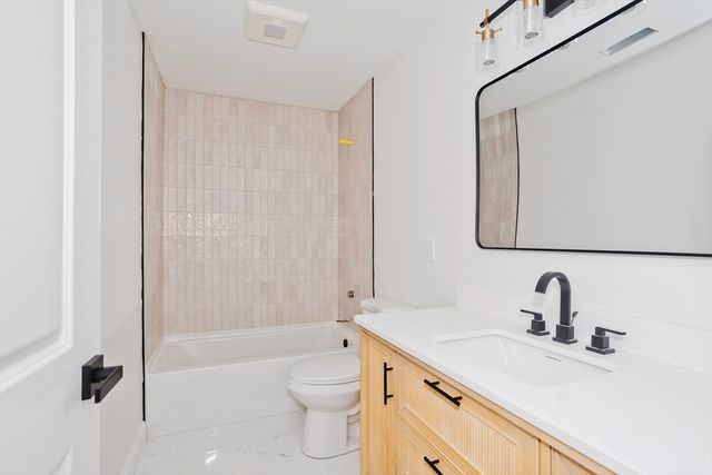 55 Foster Rd, Southwick, MA 01077
