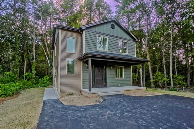 55 Foster Rd, Southwick, MA 01077