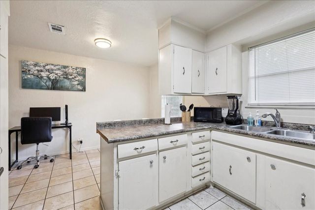 5115 Stardust Drive, Beaumont, TX 77706