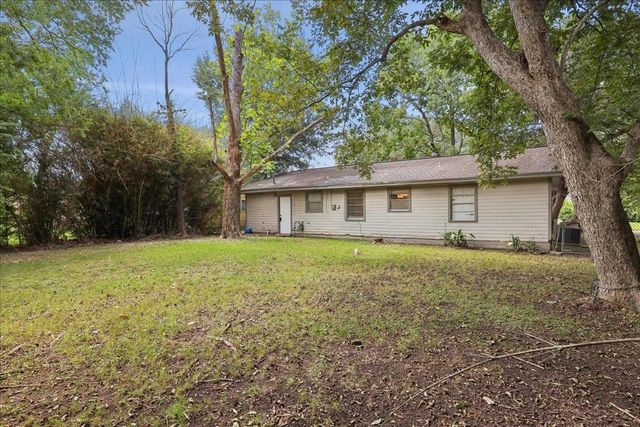 5115 Stardust Drive, Beaumont, TX 77706
