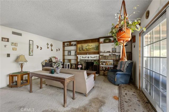 2219 Goldsmith Avenue, Thousand Oaks, CA 91360