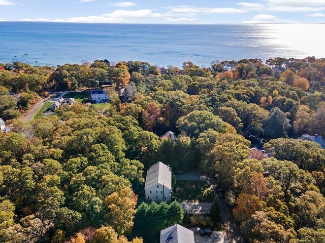 38 Hawley Ave, Plymouth, MA 02360