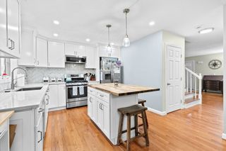 38 Hawley Ave, Plymouth, MA 02360