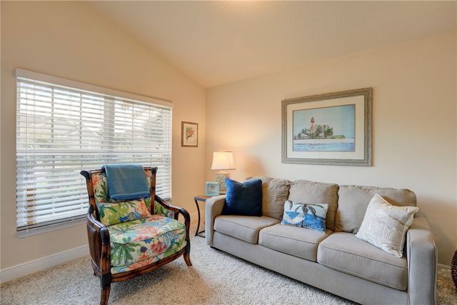 215 Briarcliff Circle, Sebastian, FL 32958