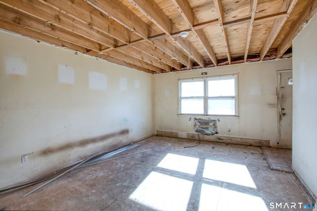 76 Caesar Drive, Bristol, CT 06010