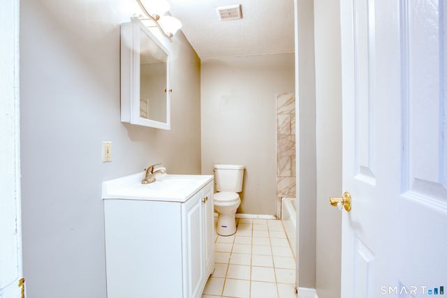 76 Caesar Drive, Bristol, CT 06010