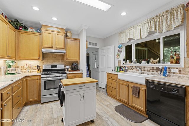 1463 BARDIN Road, Palatka, FL 32177