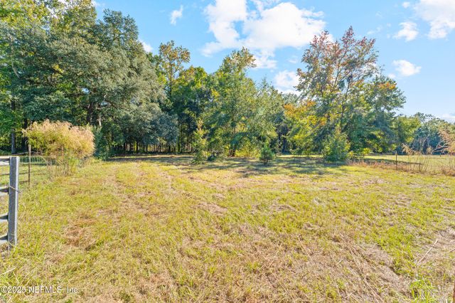 1463 BARDIN Road, Palatka, FL 32177