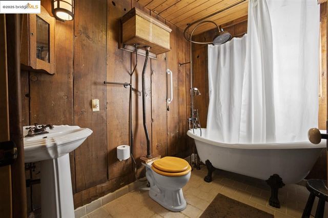 16101 Moccasin Ranch, La Grange, CA 95311