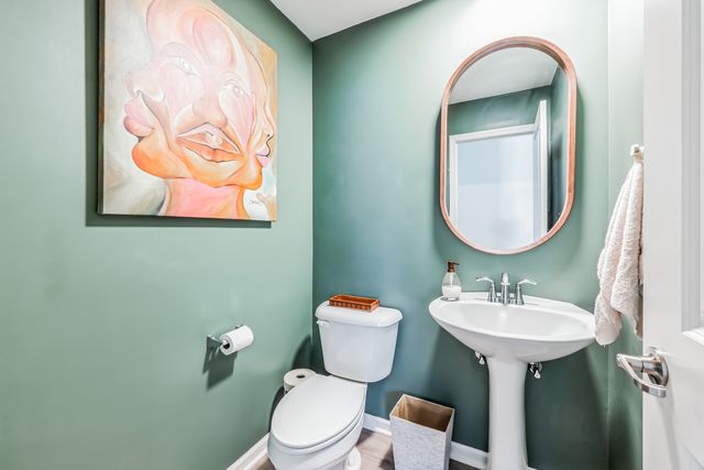 605 Brook Court, Oswego, IL 60543