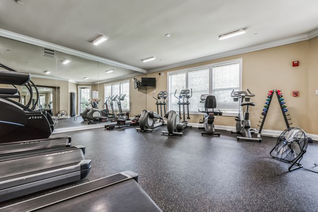 605 Brook Court, Oswego, IL 60543