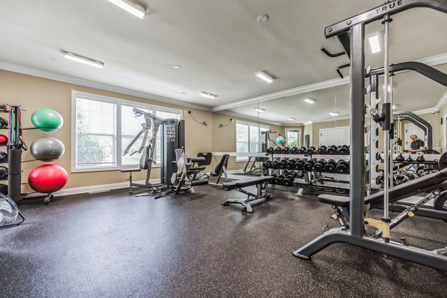 605 Brook Court, Oswego, IL 60543