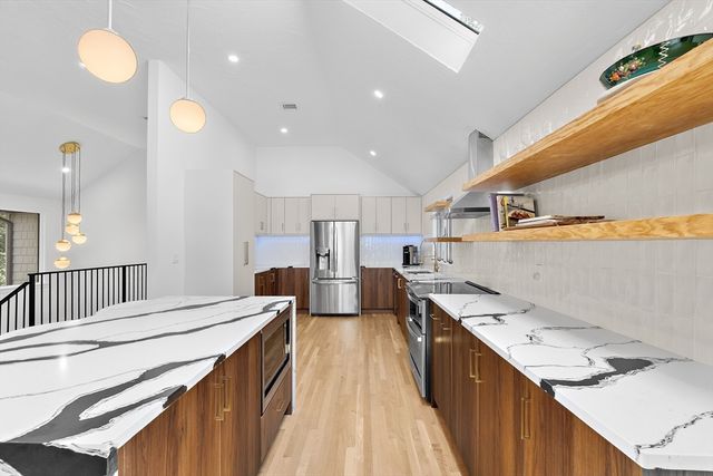 25 Dexter Rd, Melrose, MA 02176