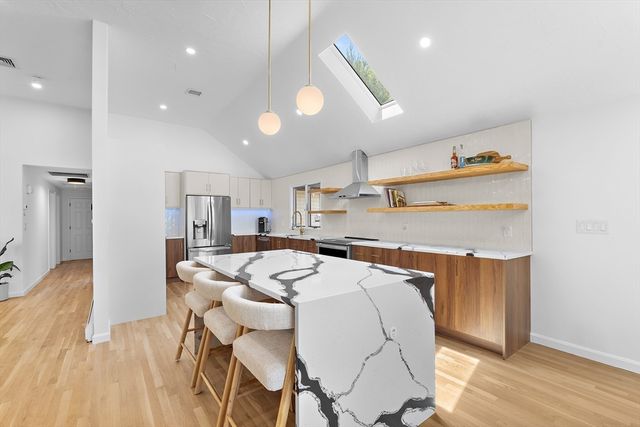 25 Dexter Rd, Melrose, MA 02176