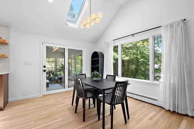 25 Dexter Rd, Melrose, MA 02176