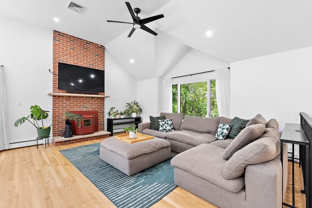 25 Dexter Rd, Melrose, MA 02176