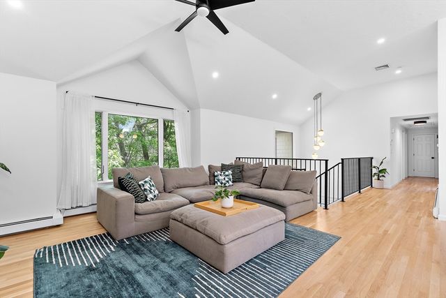 25 Dexter Rd, Melrose, MA 02176