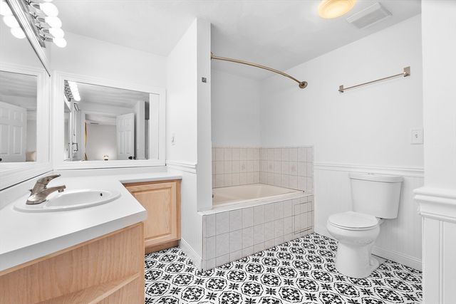 25 Dexter Rd, Melrose, MA 02176
