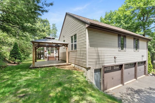 25 Dexter Rd, Melrose, MA 02176