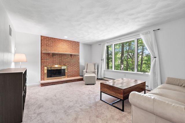 25 Dexter Rd, Melrose, MA 02176