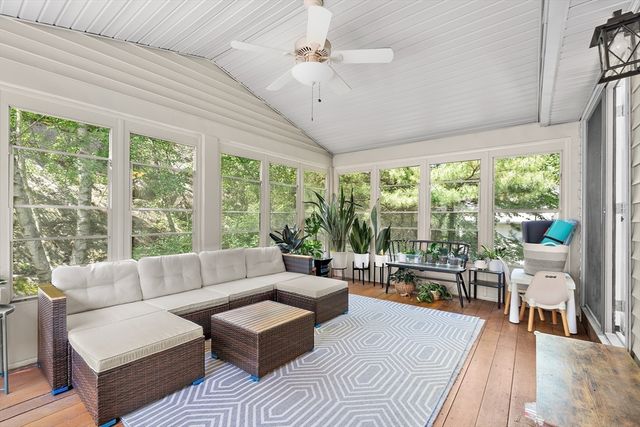25 Dexter Rd, Melrose, MA 02176