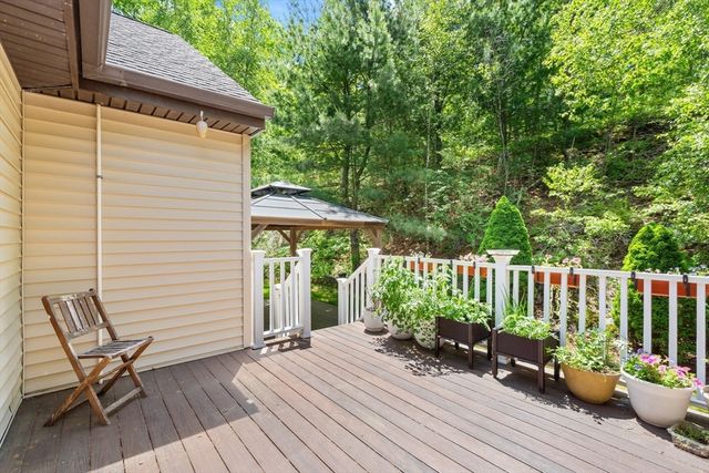 25 Dexter Rd, Melrose, MA 02176