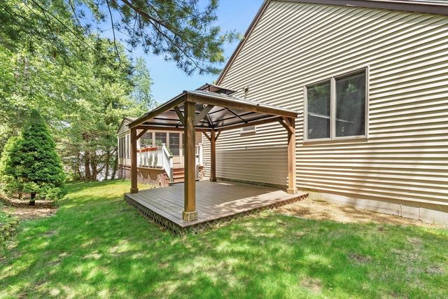 25 Dexter Rd, Melrose, MA 02176